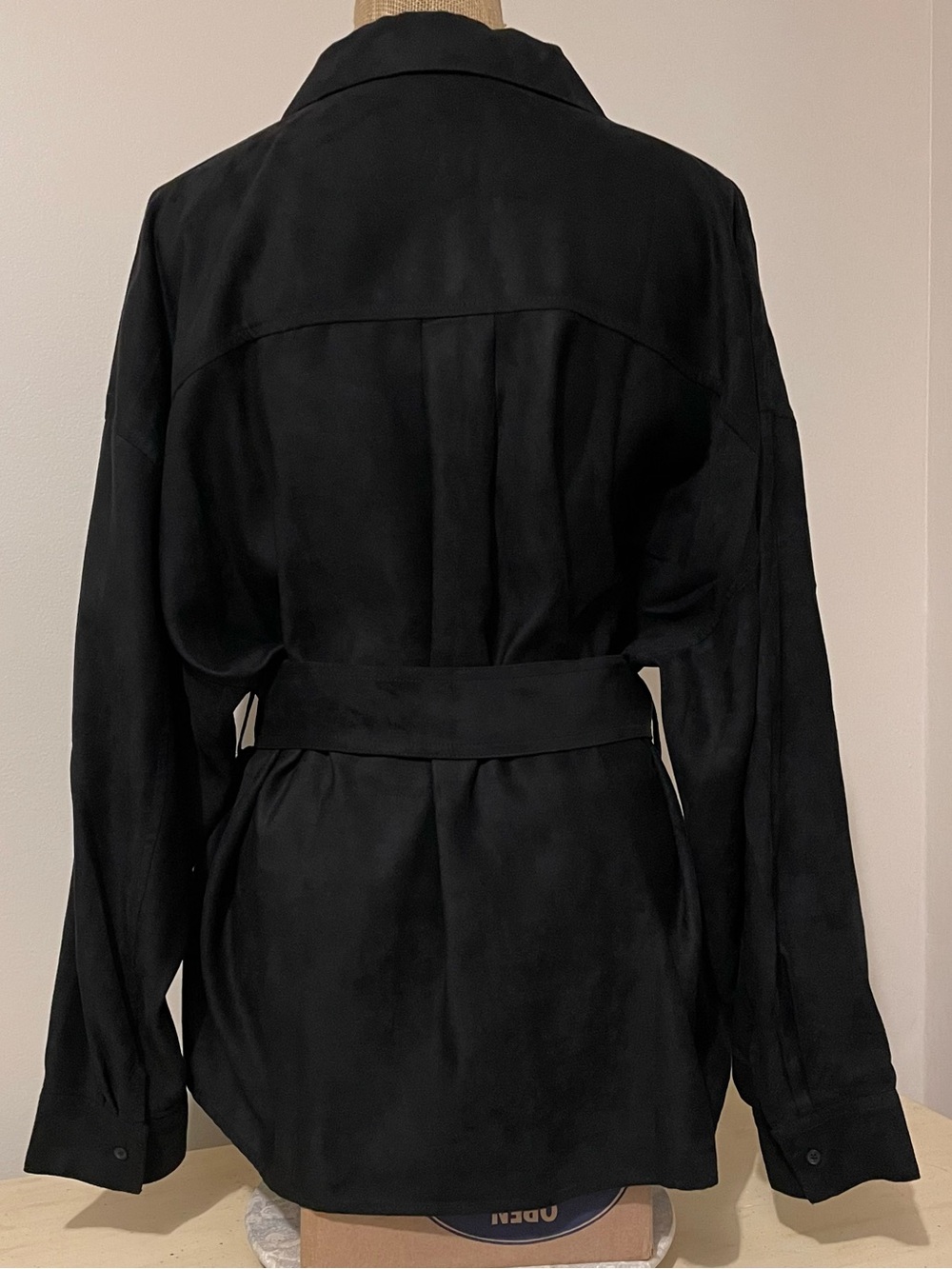 Banana Republic Vegan Suede Black XL Jacket/Shirt with Belt - Picture 4 of 10